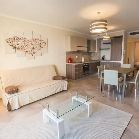 Sunny Beach Resort By Connexion Apartment